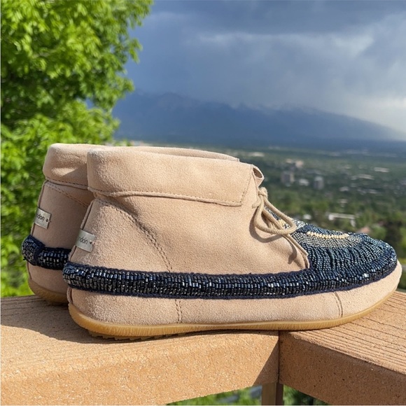 SUNDANCE LAIDBACK LONDON FULLY BEADED LEATHER “INCA” MOCCASINS SIZE 8.5 - Picture 6 of 10